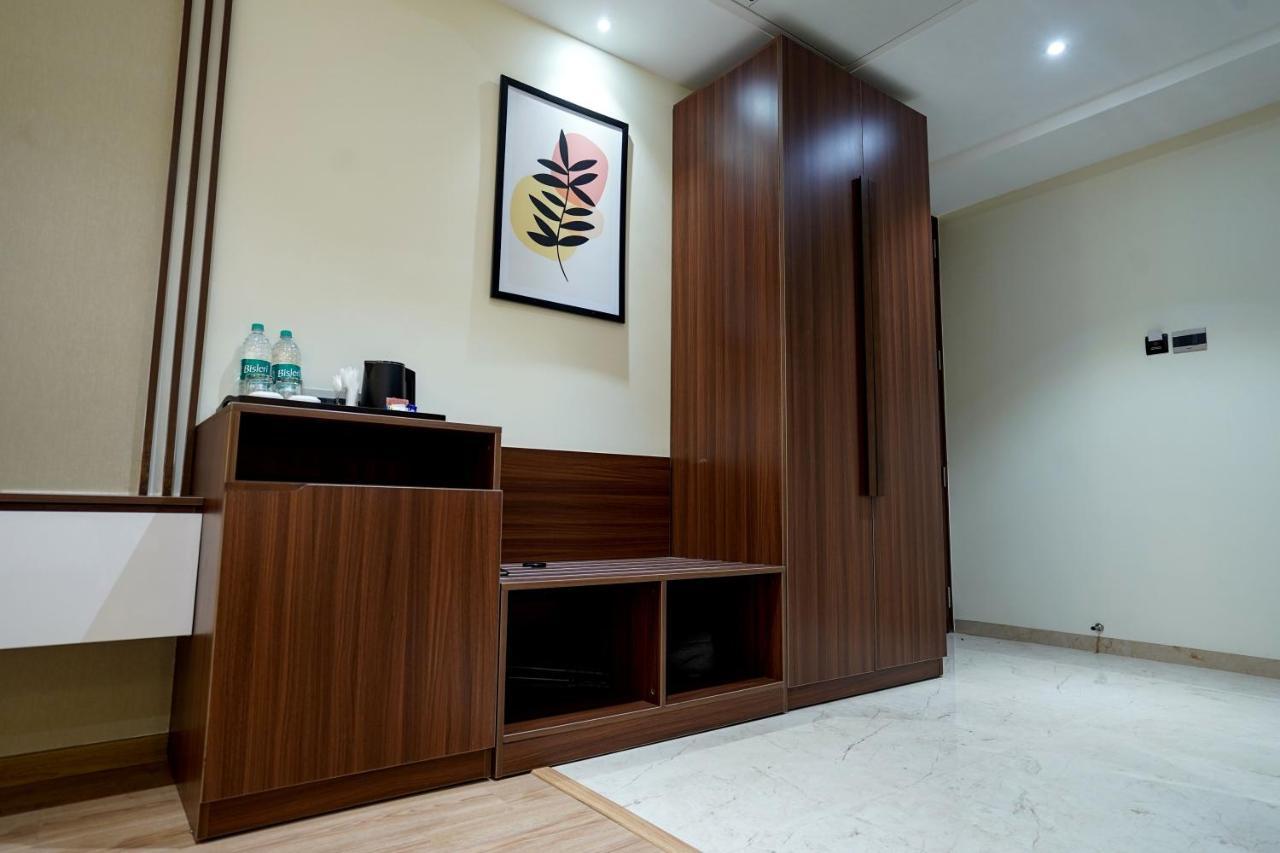 M2 Square By Monday Premium Hotel Nágpur Kültér fotó